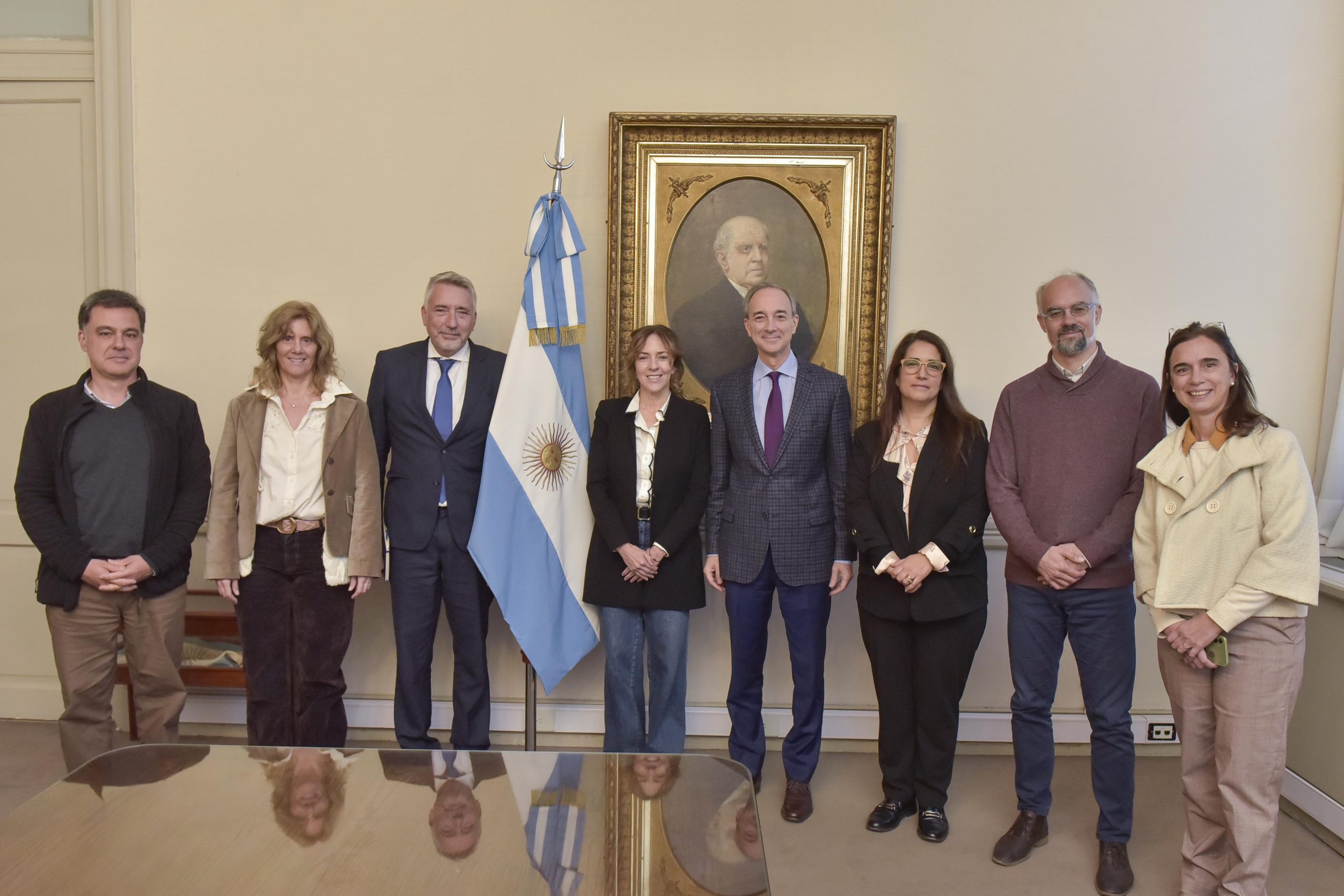 Reunión entre Padres Unidos y el Secretario de Educación Carlos Torrendell